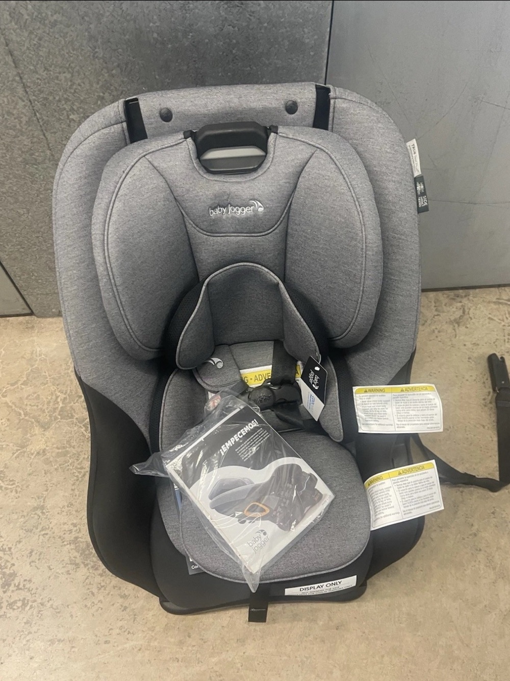 New Baby Jogger City Turn Rotating Convertible Car Seat - Onyx Black: Display